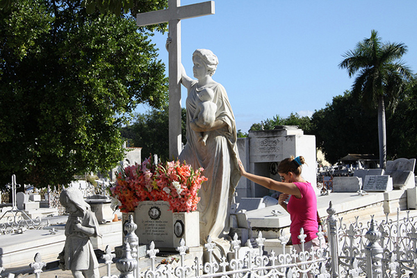 Colón Cemetery