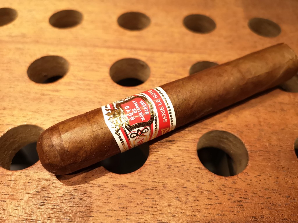 Hoyo cigar